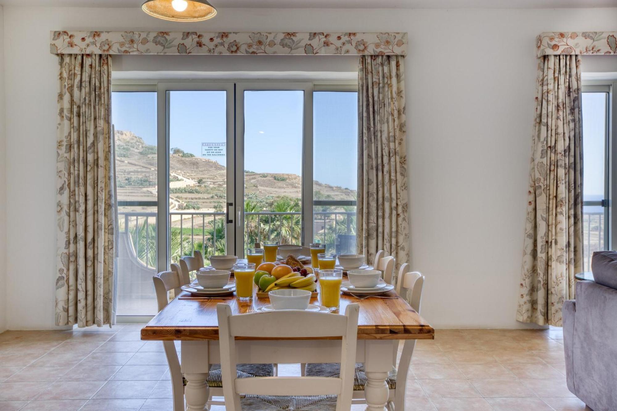 Ta Frenc Apartments Għasri Eksteriør billede